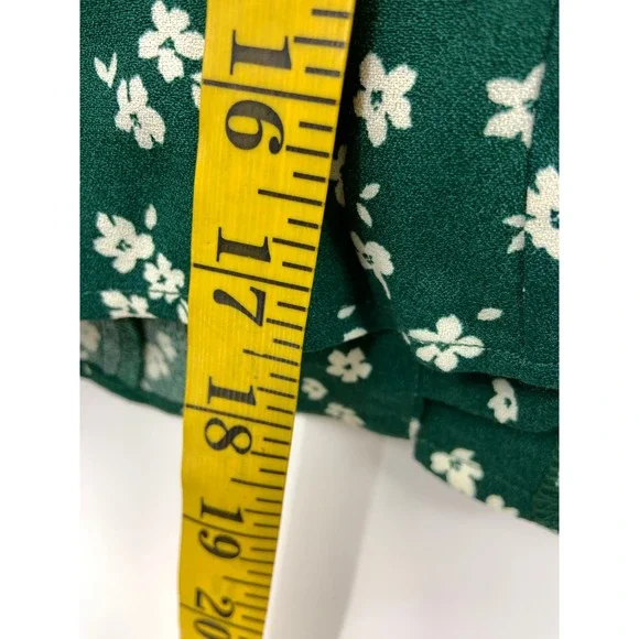 Reformation Green Nell Blouse Long Sleeve Low Neckline Size XS - Picture 7 of 9